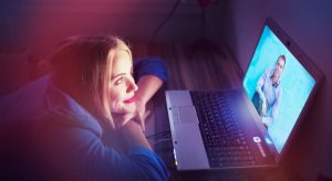 How to Flirt Over Text?