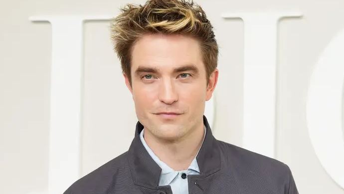 Who Is Robert Pattinson Dating?