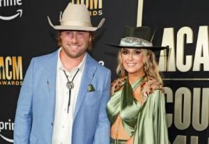 Who Is Lainey Wilson Dating?