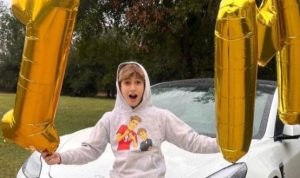 How Does Nidal Wonder Manage Fame and Personal Life?