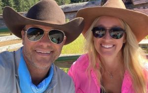 How Does Jennifer Rauchet Support Pete Hegseth’s Career?