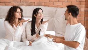 How Do Boundaries and Communication Work in Non-Monogamy?