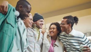 What is the Difference Between Hierarchical and Non-Hierarchical Relationships?